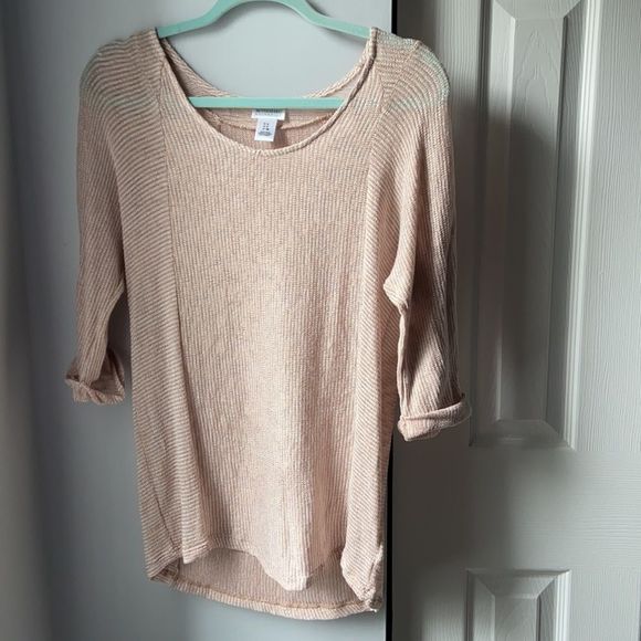 Motherhood Maternity Sand Colored  3/4 Sleeve Knit Top - S - Picture 2 of 8